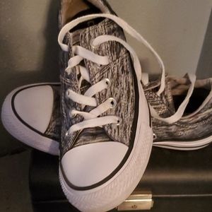 Converse Blk/White Chuck Taylor Sneakers